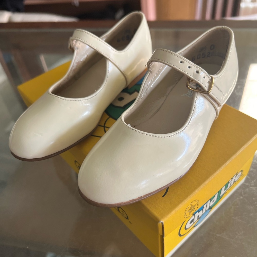 NOS Child Life white leather Mary Jane shoes size 7.5D DEEP DISCOUNT